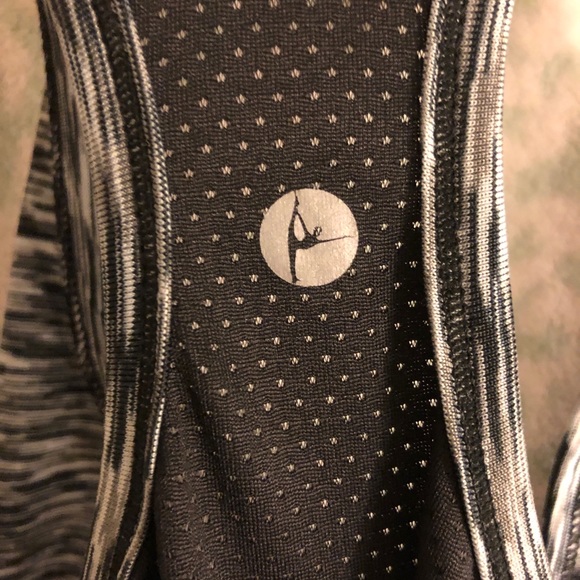 Children’s 90 Degree workout top - Picture 4 of 4